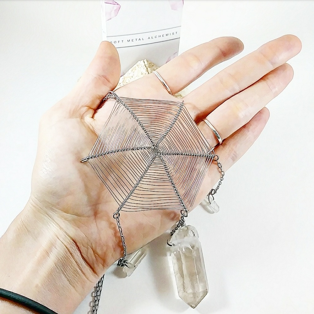 Lemurian Crystal Web - Picture 5 of 6